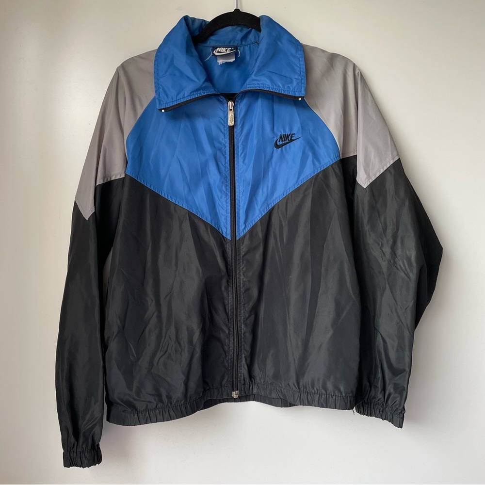 Vintage 1980’s Nike Colorblock Windbreaker Size Small Blue Black Gray